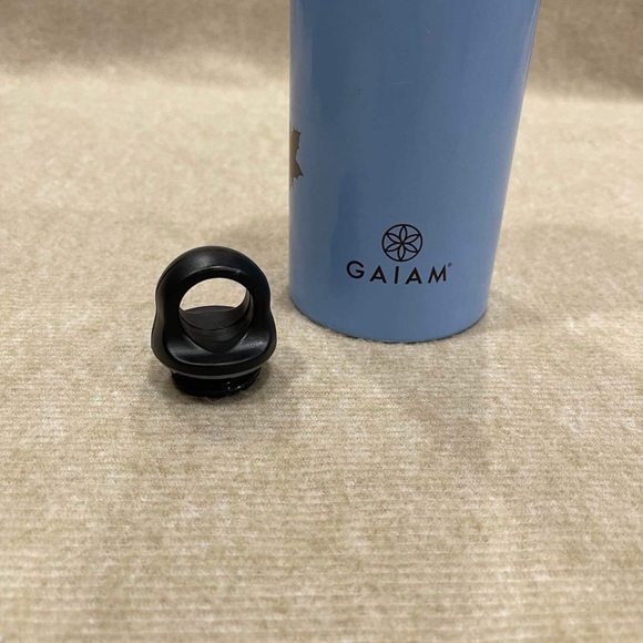 GAIAM Baby Blue Metal Drink Liquid Hydration Beverage Bottle Tumbler Container - Picture 10 of 10